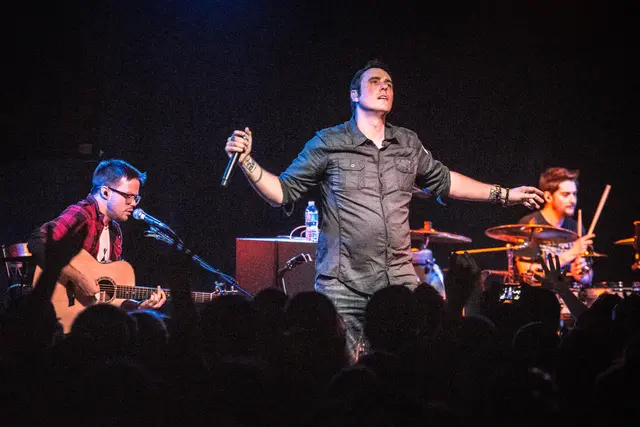 Breaking Benjamin live in concert, photo 22 by Jim Gilbert