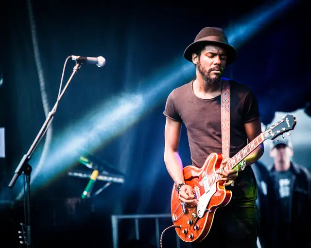 Gary Clark Jr live in concert, photo 16 by Jim Gilbert