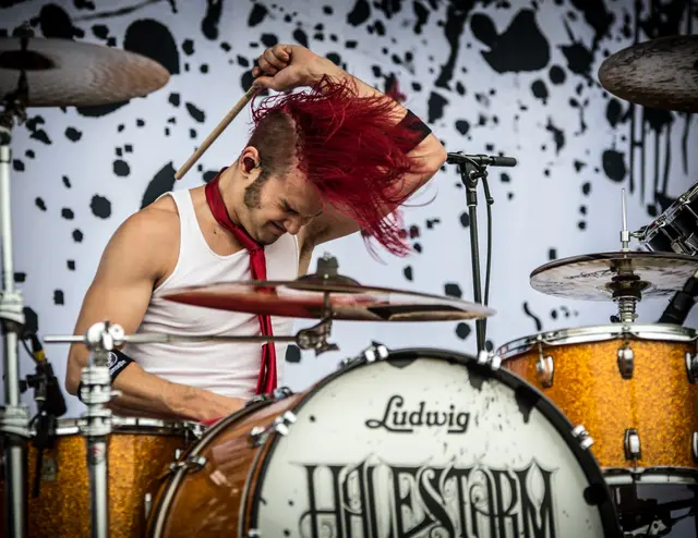 Halestorm live in concert, photo 15 by Jim Gilbert