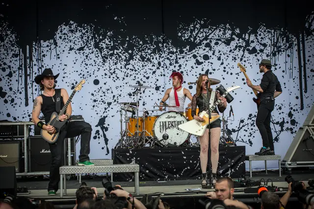 Halestorm live in concert, photo 20 by Jim Gilbert
