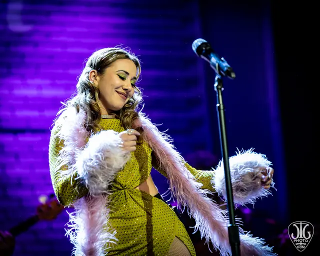Haley Reinhart live in concert