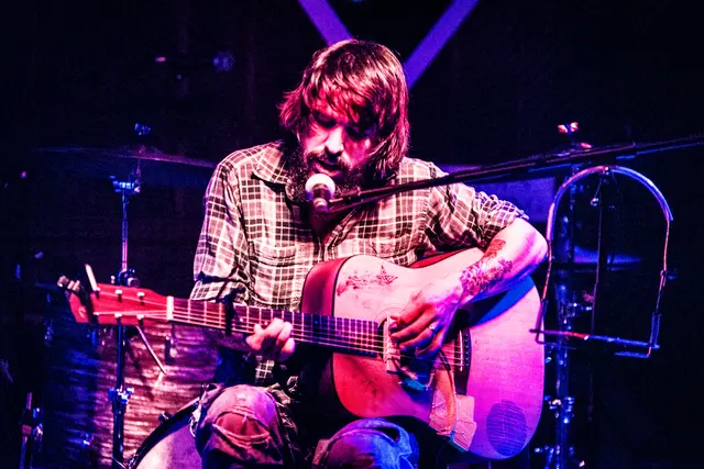 Henry's Rifle live in concert, photo 3 by Jim Gilbert