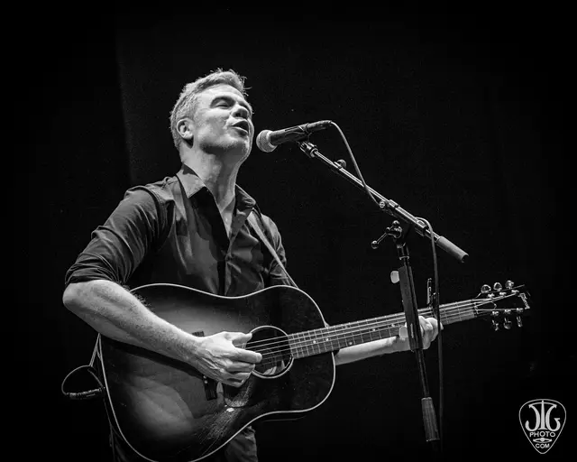 Josh Ritter live in concert, photo 4 by Jim Gilbert
