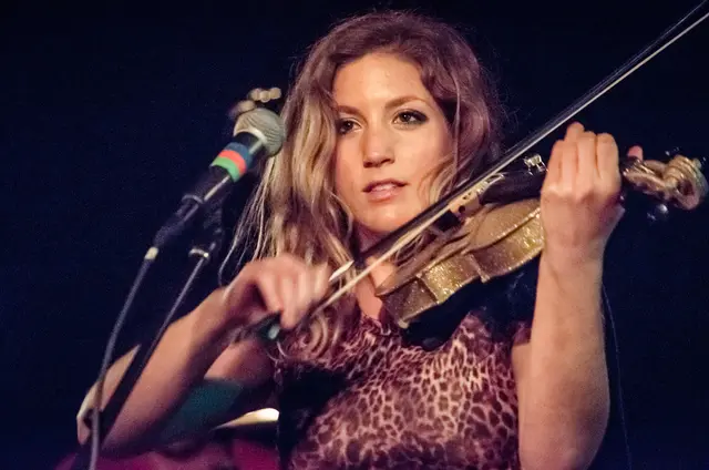 Ra Ra Riot live in concert, photo 5 by Jim Gilbert