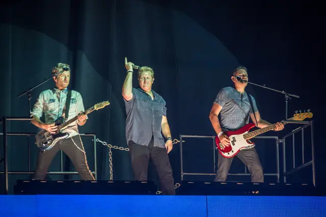 Rascal Flatts live in concert, photo 1 by Jim Gilbert