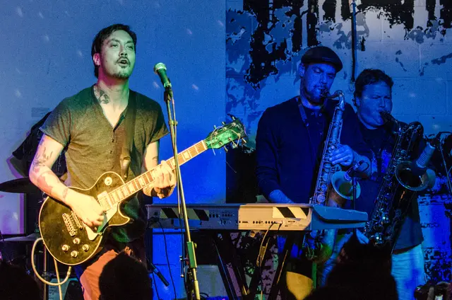 Rustic Overtones live in concert, photo 1 by Jim Gilbert
