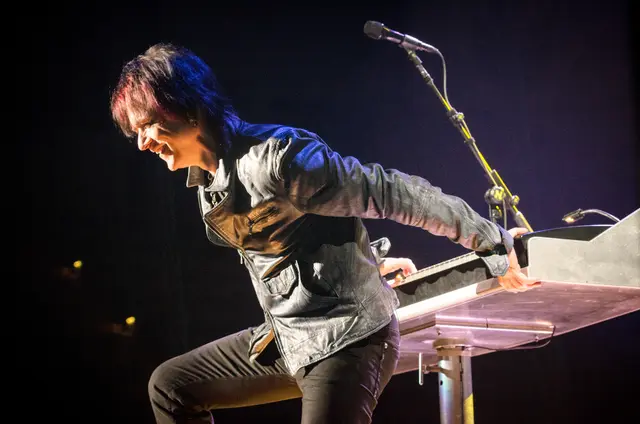 Styx live in concert, photo 6 by Jim Gilbert