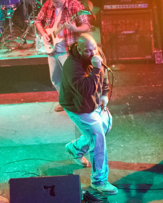 Wisdom In Chains live in concert, photo 2 by Jim Gilbert